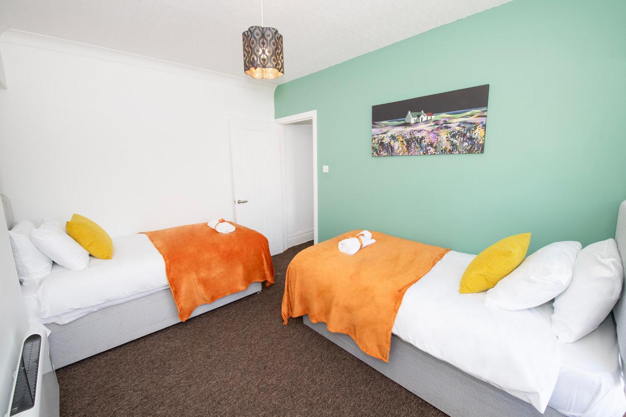 Versatile Cozy & Spacious Comfort Hull Apartments Kingston upon Hull Exterior photo